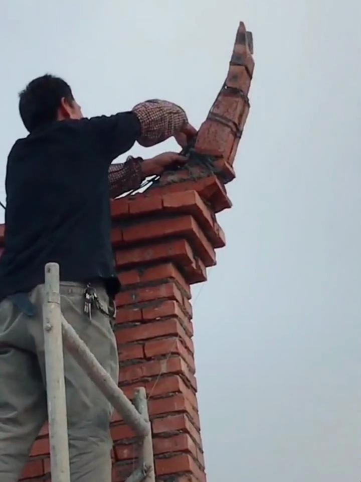 墙砖翘起来(墙砖翘起来最佳补救方法)